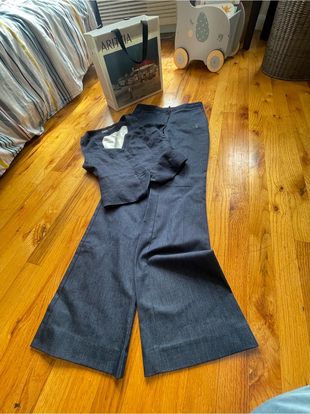Zara Navy Wide-Leg Pants